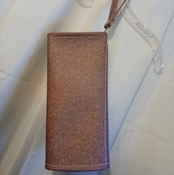 New Southwestern Tooled Vinyl Clutch Travel Hanging makeup bag Mauve Wristlet - Picture 2 of 12